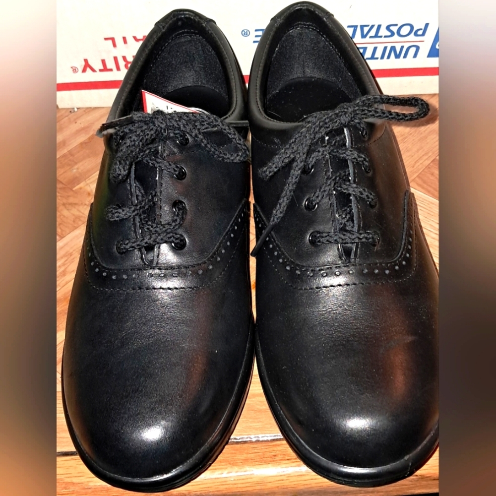 I ❤️ COMFORT ROSE LACE UP Sz 7W